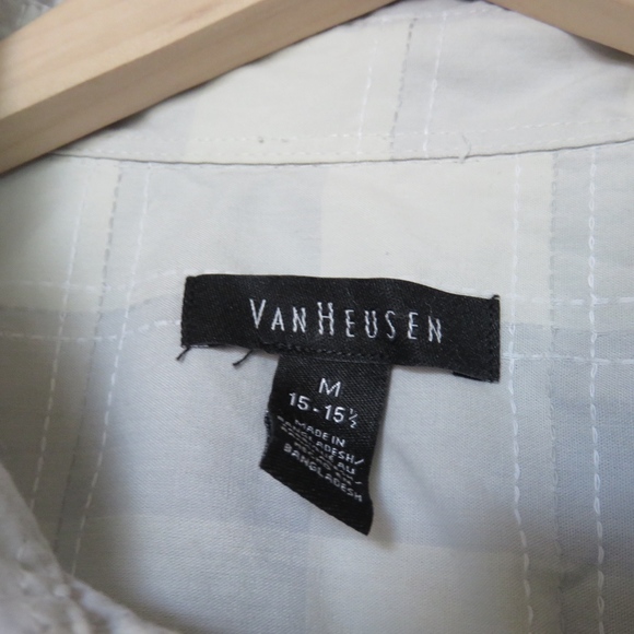 SOLD Men's Van Heusen Button Up Shirt EUC - Picture 2 of 2